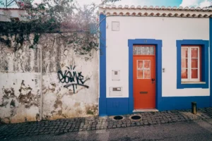 Which Unlimited SIM Plan for Portugal? (Holafly Promo Code)