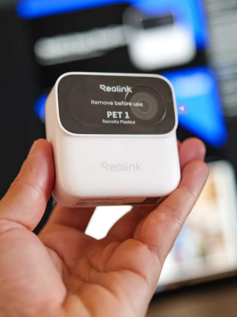 Front face of the Reolink Argus MagiCam held in hand