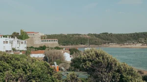 Vila Nova de Milfontes, die Stadt, die wir gehasst haben, bevor wir uns Hals über Kopf in sie verliebten