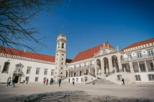 Die Universität Coimbra, beim zweiten Mal war es der Charme (schwarze Umhänge und die Theorie des Hinterns)
