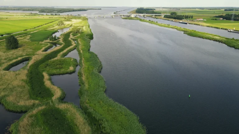 Emmeloord und Ramspol mit dem Wohnmobil: ein Halt im Polder