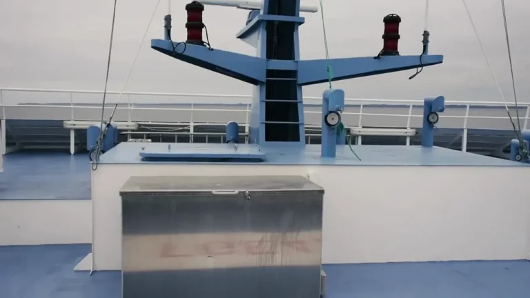 Fährdeck während unserer Überfahrt von Quiberon nach Belle-Île